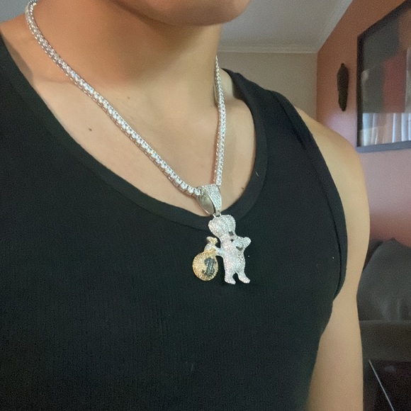 Selling diamond chain with Pillsbury doughboy pendant - Picture 3 of 3